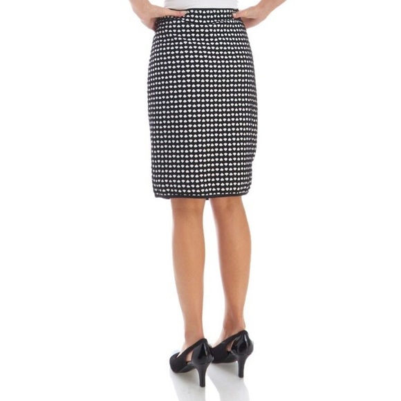 New STUDIO M skirt white hearts on black 💋 NWOT - Picture 3 of 7